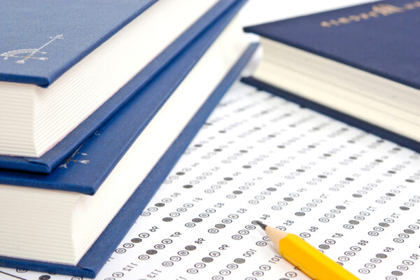 【2023年】宅建試験の合格発表日時・合格点数を発表！