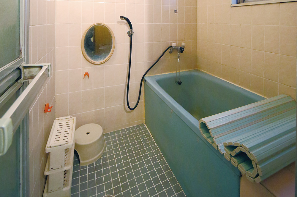 空室対策「浴槽交換・FRP塗装」解説。古臭さをなくしマイナス要素を解消